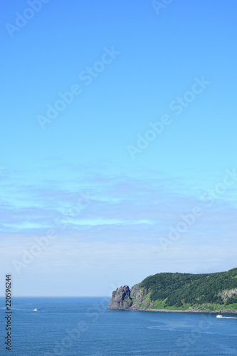 北海道　知床　斜里町ウトロ　オロンコ岩より望む   © rujin