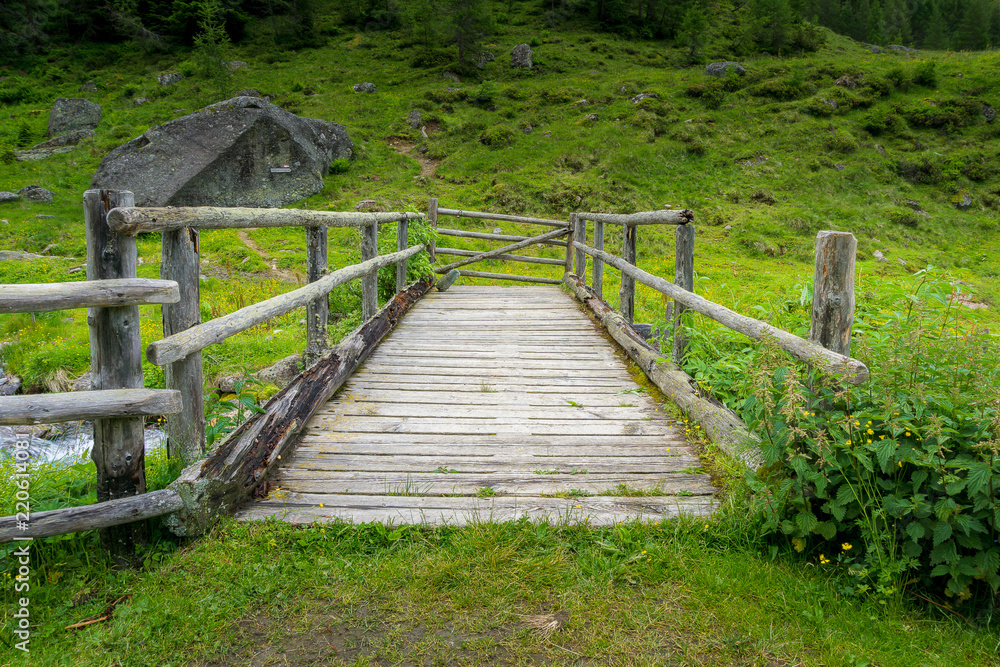 Von Kasern zur Kehreralm 2018-18   Holzbrücke über die Ahr Ahrntal Südtirol