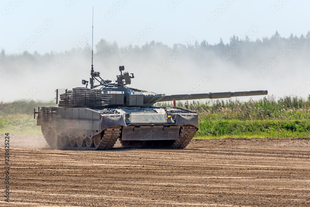 Heavy armor in the field of battle. Heavy armor in the field of battle.