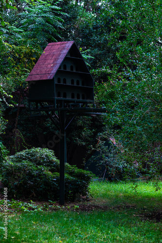 Bird house in a garden © Anna Bogush