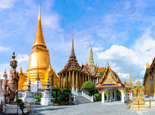 Temple of the Emerald Buddha or Wat Phra Kaew at Bangkok,Thailand © Success Media