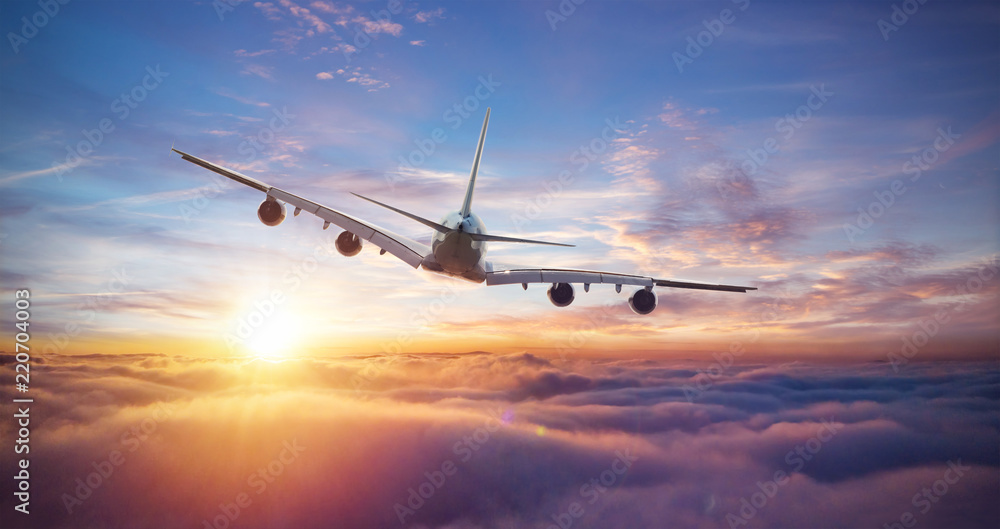 Fototapeta premium Ogromny dwupiętrowy samolot pasażerski