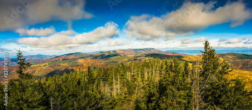 Jesienna panorama Beskid  w