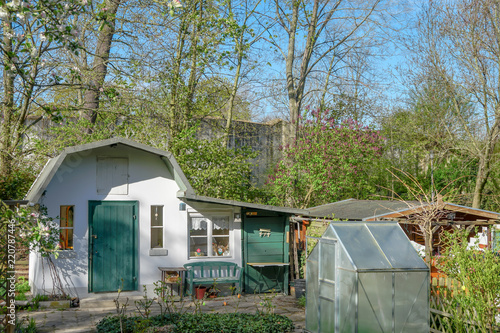 Gartenlaube in einem Kleingarten © Bumann