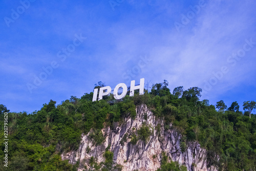 Obraz na plátně Ipoh City Signboard with clear blue sky.