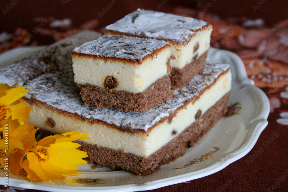 Home cheesecake with raisins Home cheesecake with raisins