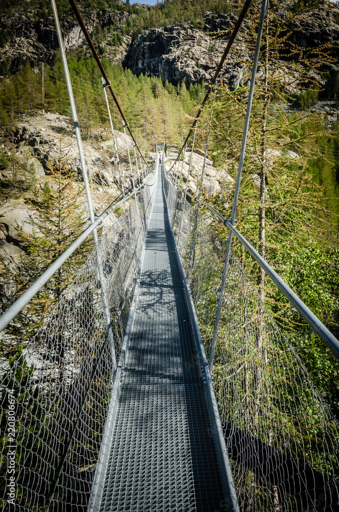 Metal haging bridge in Switserland, Zermatt Metal haging bridge in Switserland, Zermatt