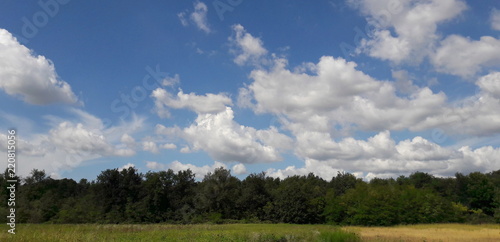 Nuvole nel cielo in Estate