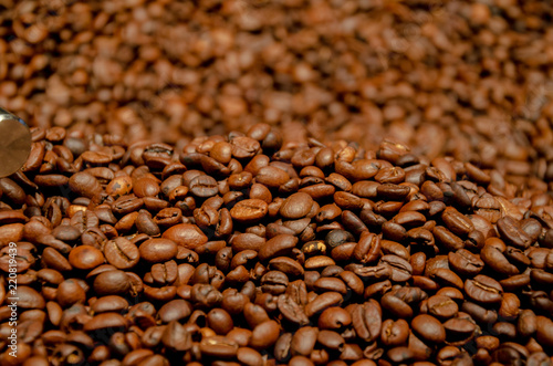 roasted coffee beans background