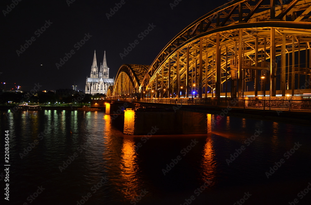 Köln by night