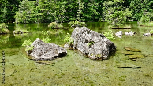 Kleiner See in den Japanischen Alpen bei Kamakochi
