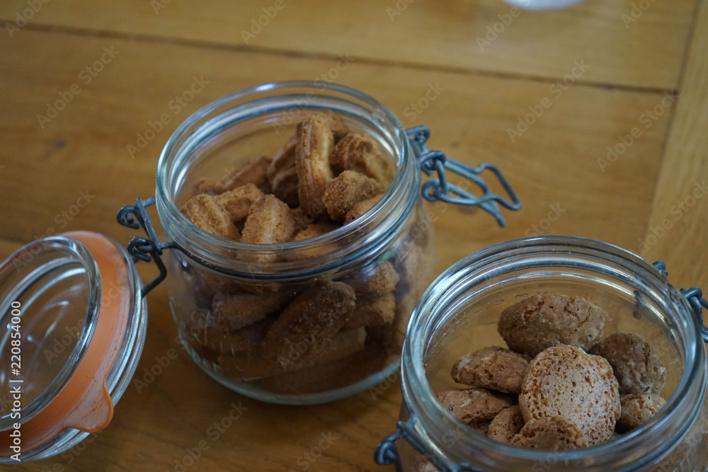 Biscuits based on hazelnuts Biscuits based on hazelnuts