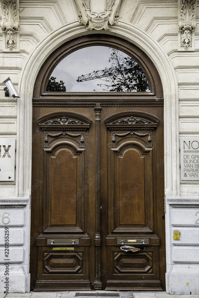 Janela e porta Portas e Janelas Janela e porta Portas e Janelas