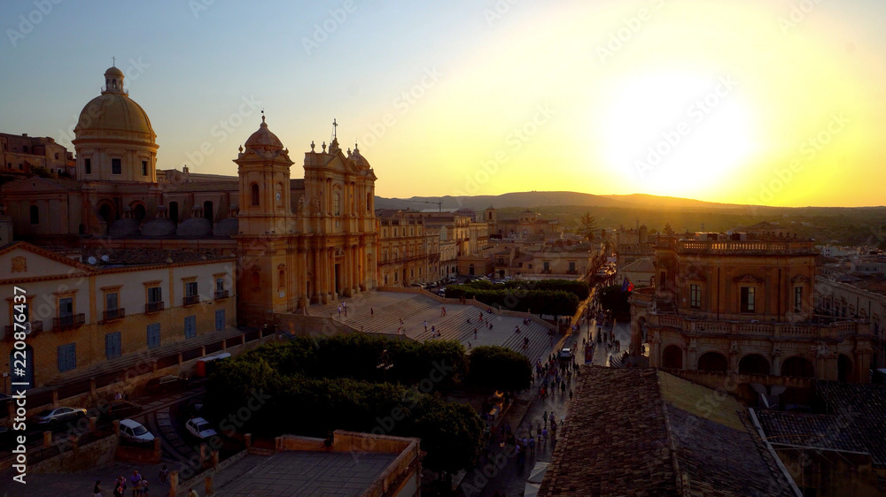 Fototapeta premium Historical center of Noto at sunset. Sicilian Baroque. Sicily, Italy