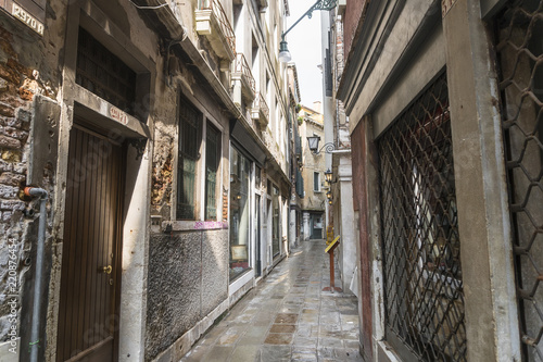 Fototapeta cudowna ulica w Wenecji