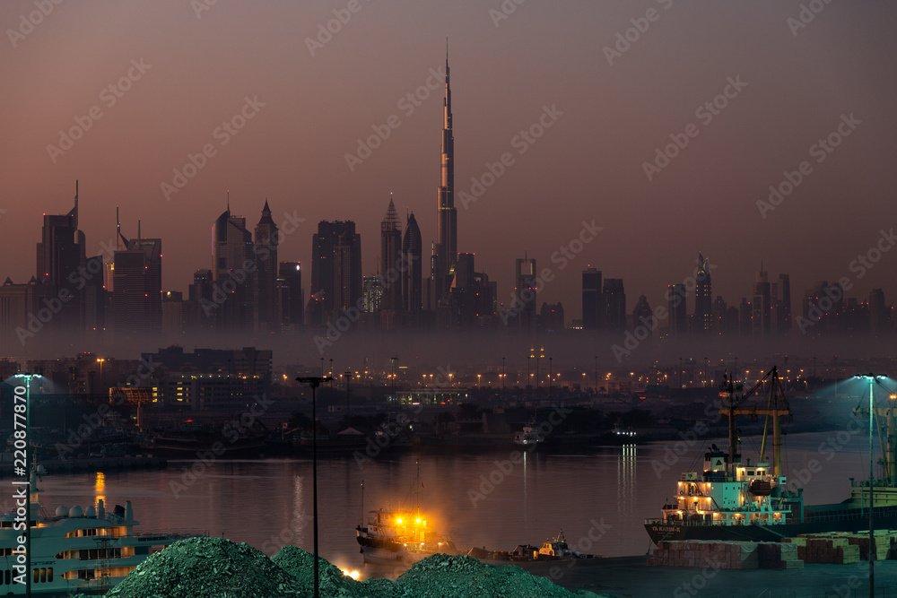 Fototapeta premium Cityscape of Dubai, United Arab Emirates.
