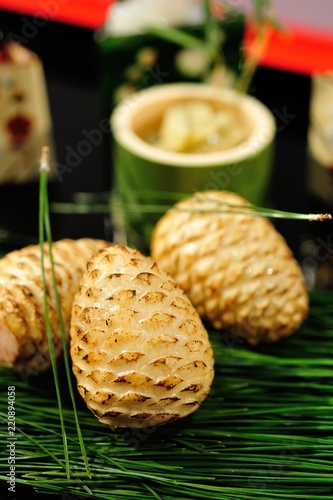 京料理 海老芋を松ぼっくりに見立てた料理です Stock Photo Adobe Stock 京料理 海老芋を松ぼっくりに見立てた料理です Stock Photo Adobe Stock