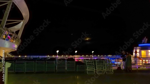 Moon rise viewed from cruise ship © Thenhan
