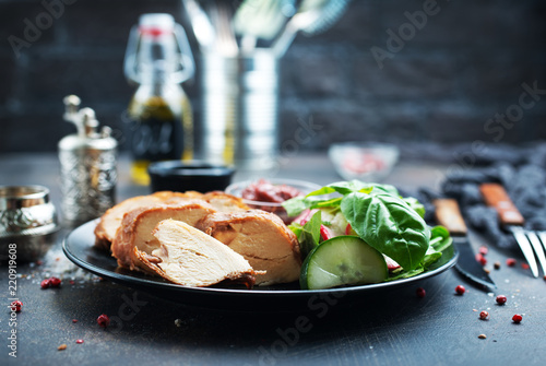 meat with salad photo