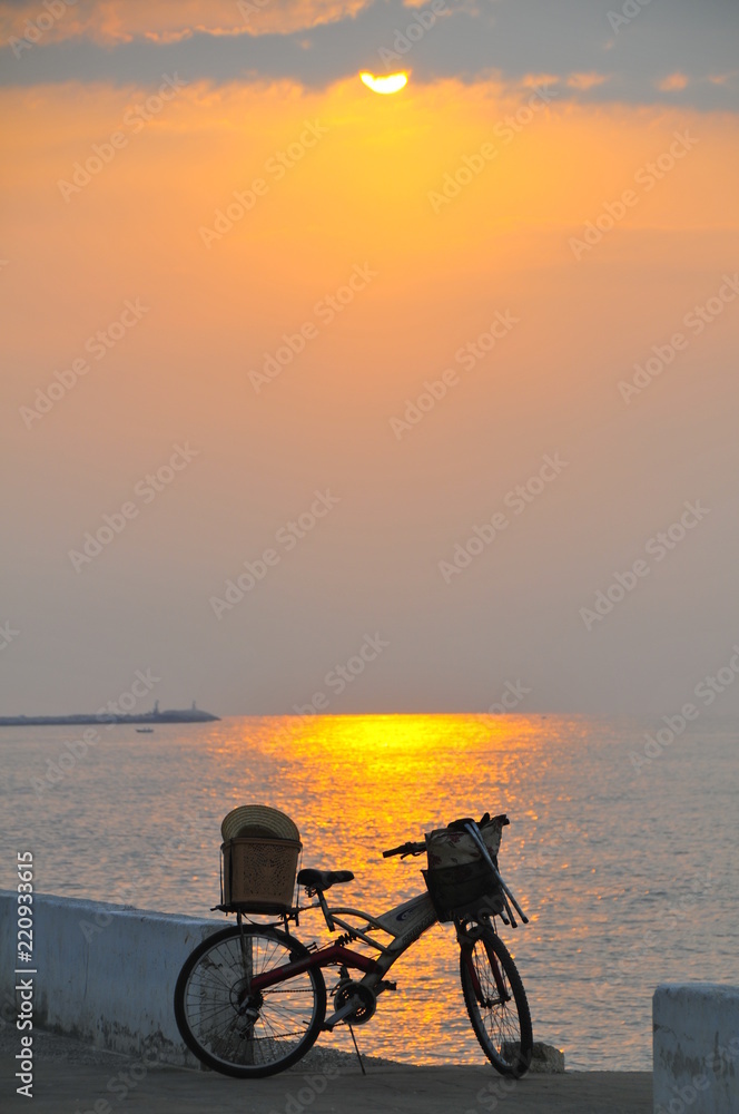 Fototapeta premium Sunrise and sunsets 