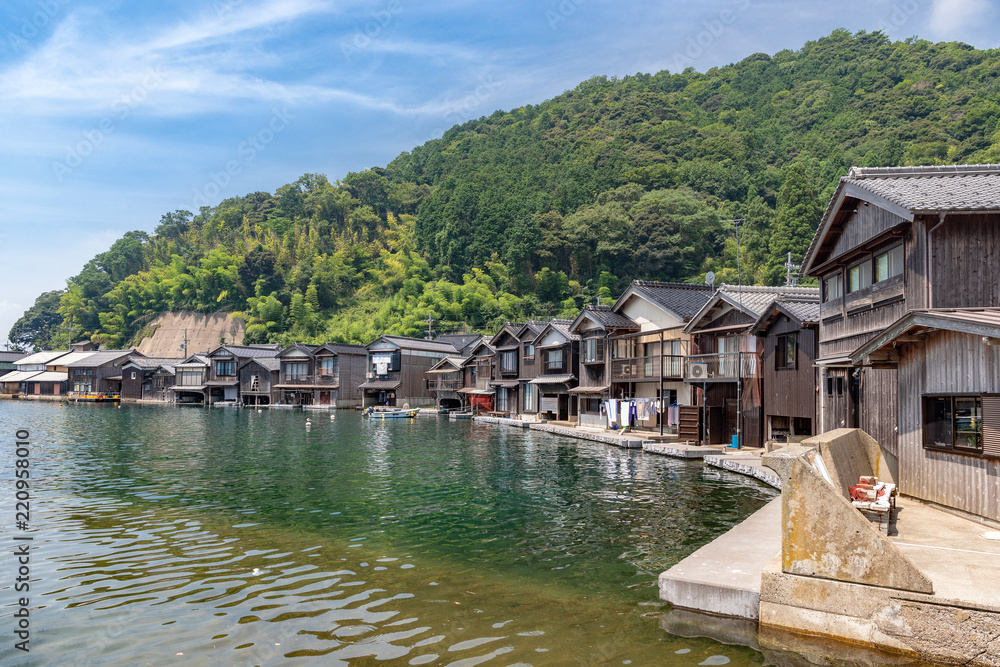 Fototapeta premium 伊根の舟屋