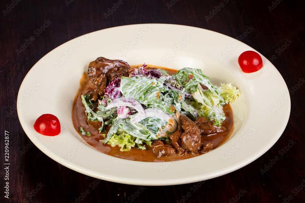 Beef with iceberg salad Beef with iceberg salad