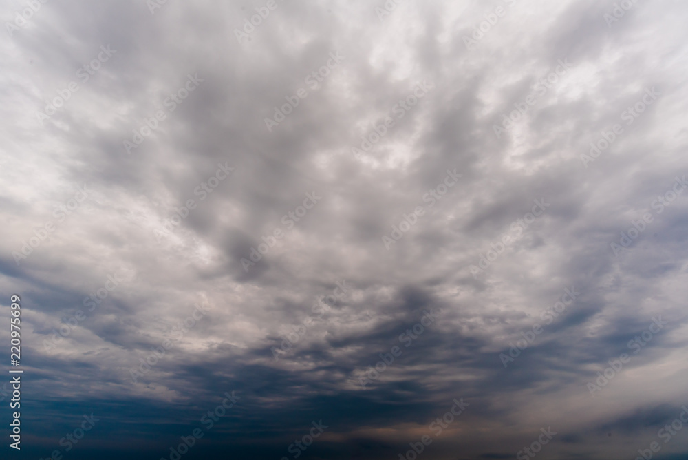 Obraz premium dark storm clouds with background,Dark clouds before a thunder-storm.