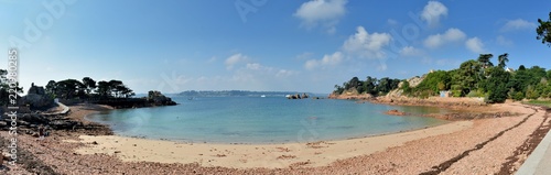 La plage de Guerzido sur l'île de Bréhat en Bretagne. France