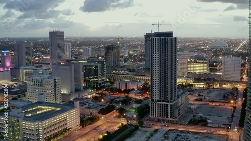 Wallpaper Mural City of Miami at night aerial video Torontodigital.ca