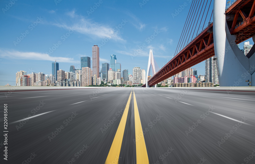 Fototapeta premium The expressway and the modern city skyline are in Chongqing, China.