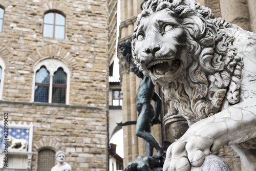 lion statue at the Loggia dei Lanzi, Florence © Italyteam