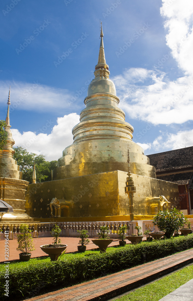 Fototapeta premium Chiangmai,Thailand - 19- Aug-2018 : Wat Phra Sing Waramahavihan, It is a temple of Chiang Mai.