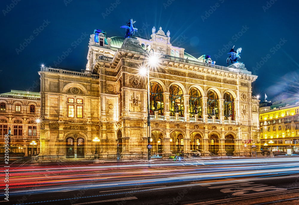 Fototapeta premium Wiedeńska Opera Państwowa nocą, Wiedeń, Austria.