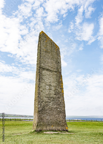 Lone Standing Stonetenness