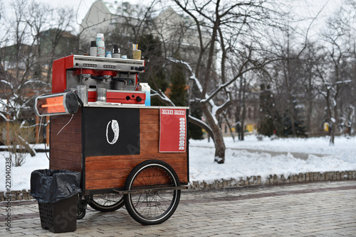 Canvas Print Street Drinks and Coffee cart on wheels in Central Park of New York in winter in