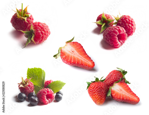Fototapeta Naklejka Na Ścianę i Meble -  Fresh red ripe strawberries