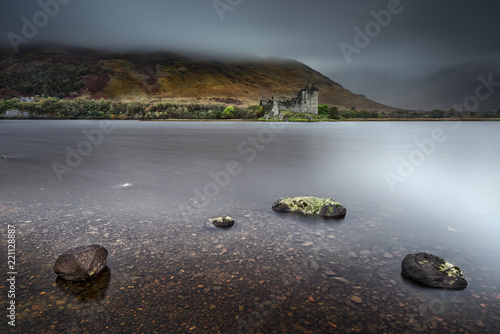 Château de Kilchurn sous la brume photo