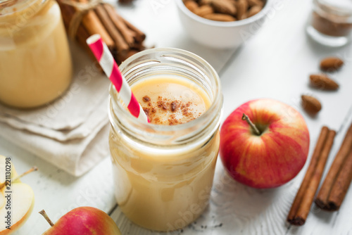 Apple pie protein smoothie