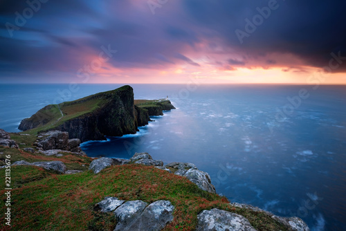 Neist Point au coucher du soleil  photo