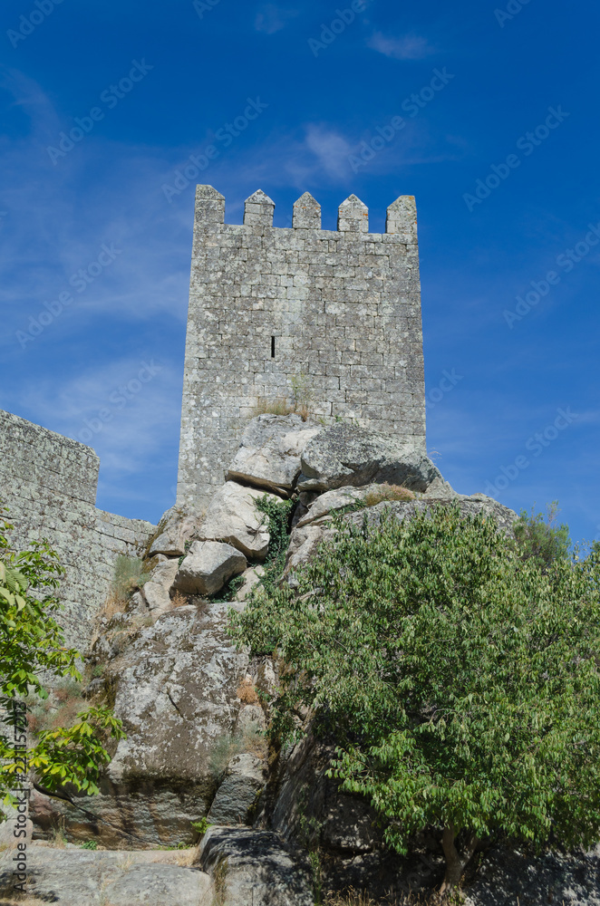 Torre de homenaje del castillo de Sortelha, Sabugal. Portugal. Torre de homenaje del castillo de Sortelha, Sabugal. Portugal.