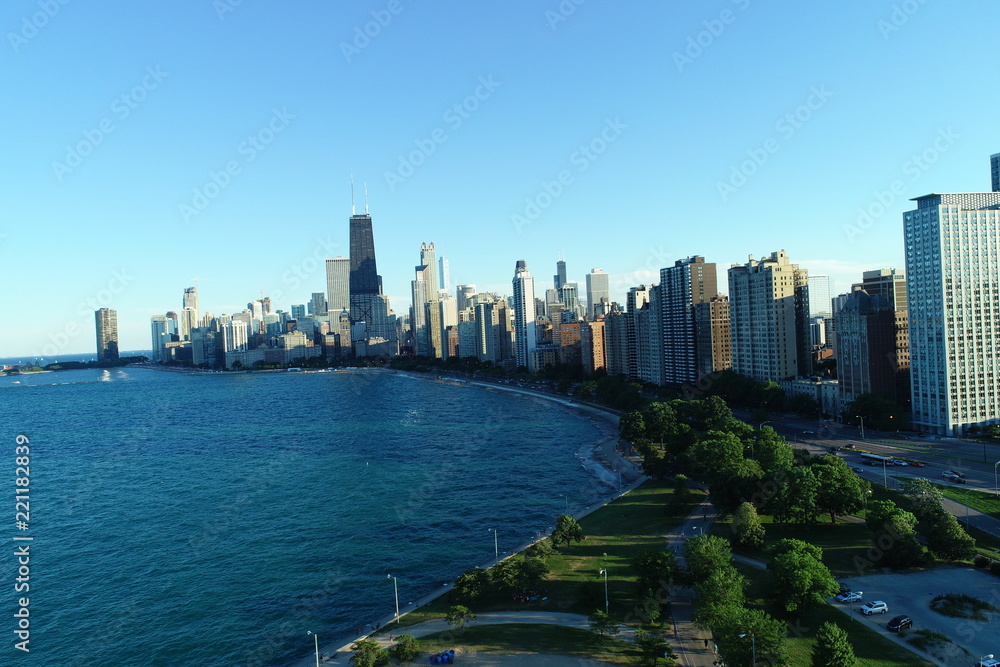 Obraz premium Chicago sunset afternoon lakefront aerial