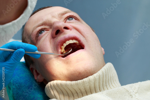 The dentist repair