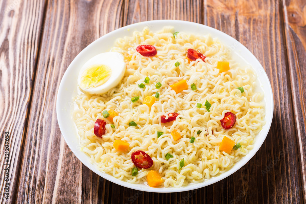 Instant noodles in bowl