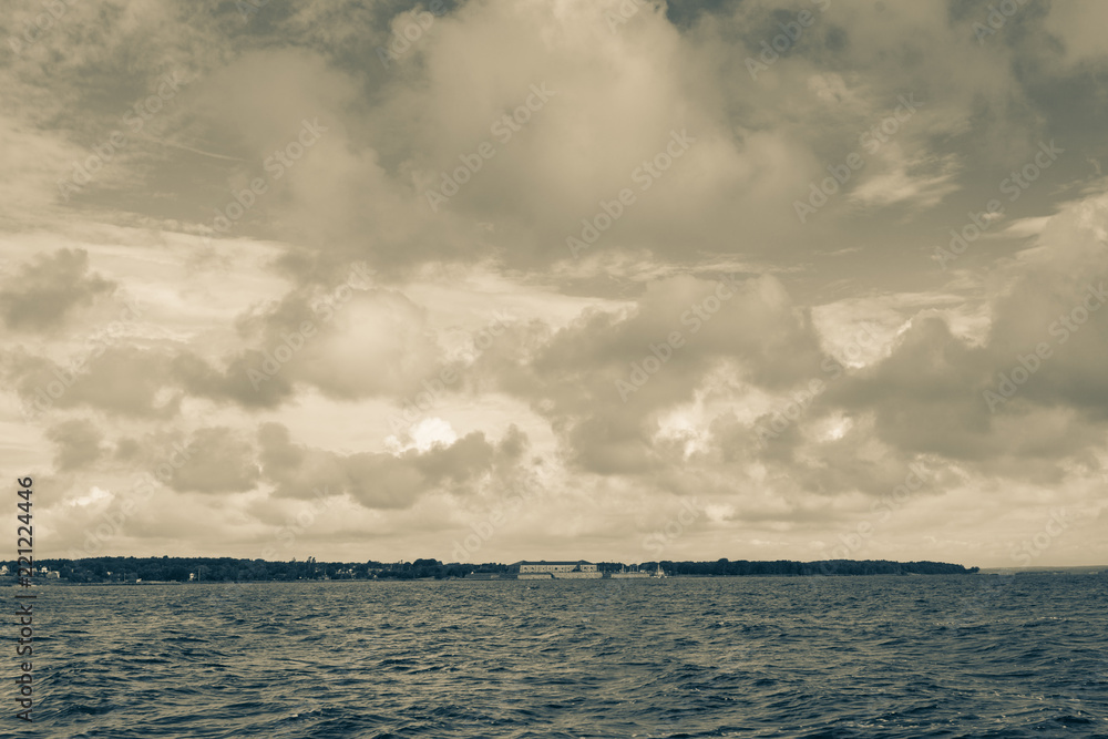 Obraz premium Seascape sea horizon and sky.