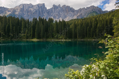 Lago di Carezza in Val d'Ega in Trentino