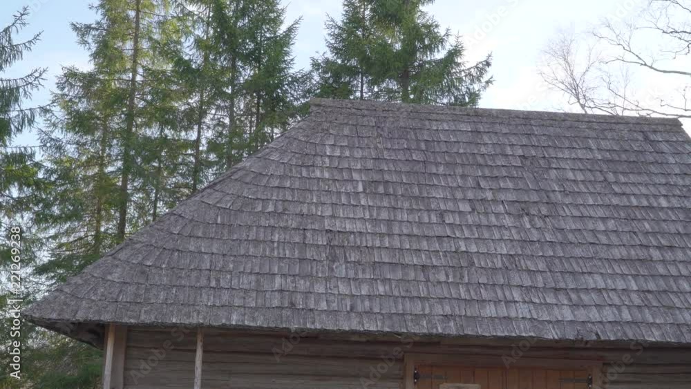 2963_The_wooden_shingles_roof_of_the_big_wooden_house.mov 2963_The_wooden_shingles_roof_of_the_big_wooden_house.mov