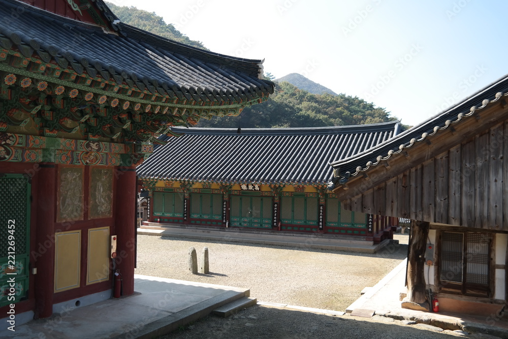 Fototapeta premium Bulgapsa Buddhist Temple