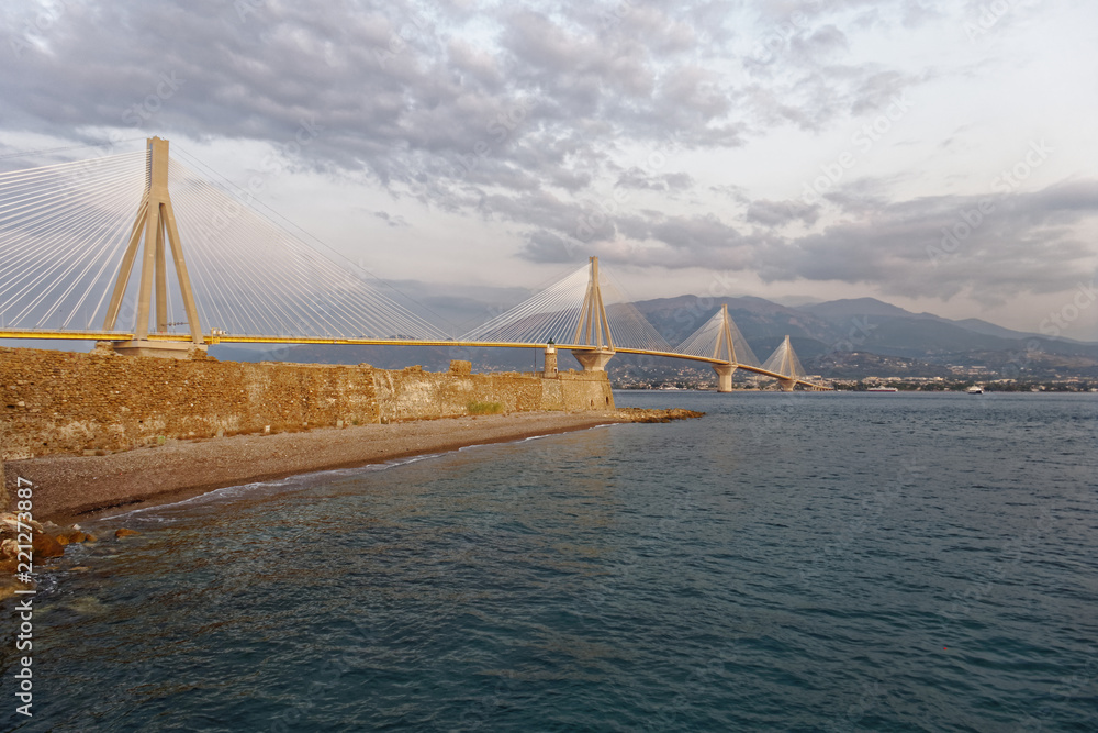 Obraz premium Greece, rio antirion suspended bridge