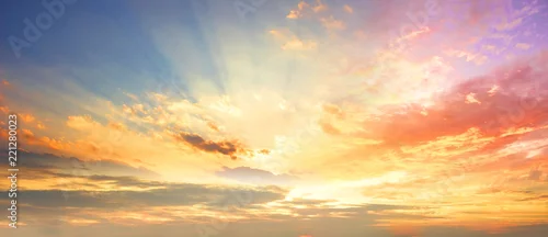 Obraz  z motywem Celestial World concept:Sunset / sunrise with clouds
