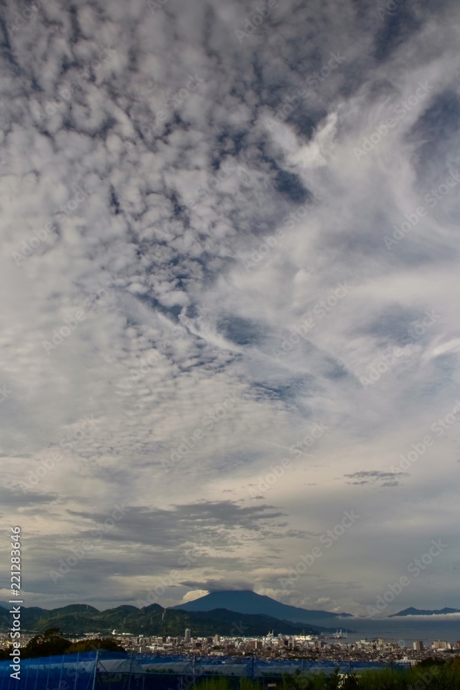 Fototapeta premium 笠雲(kasagumo)〜Cloudy Fuji.